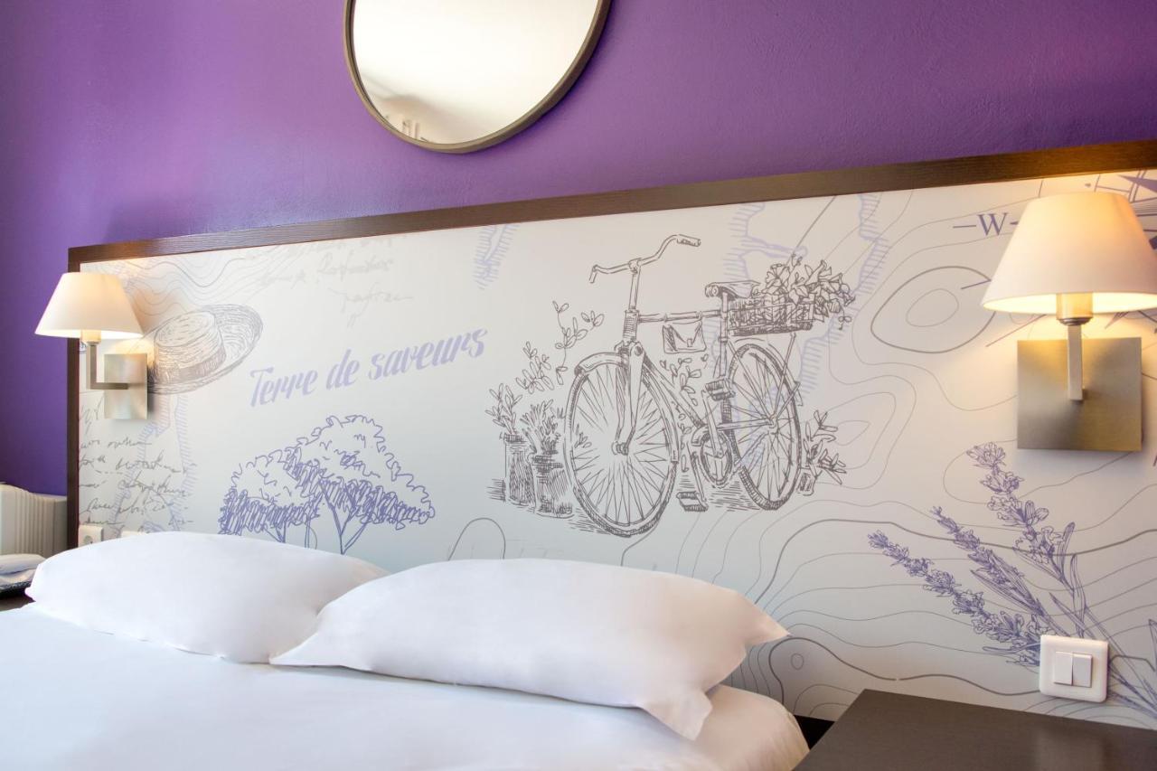 Hotel Les Pins Blancs En Provence Le Muy Exterior foto